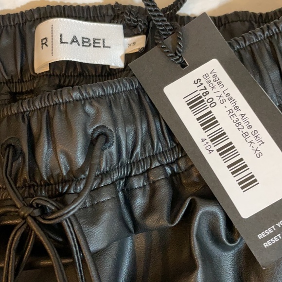 New R | Label The Reset Black Vegan Leather Aline Skirt Size XS - Picture 3 of 3